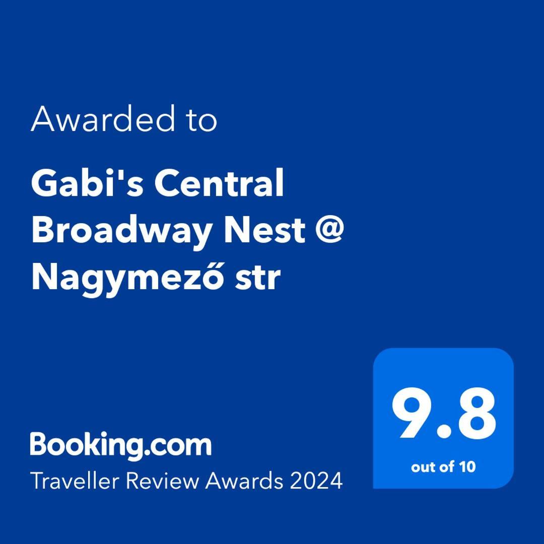 בודפשט Gabi'S Central Broadway Nest @ Nagymezo Str מראה חיצוני תמונה